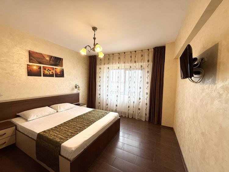 Apartament cu 3 camere decomandat, mobilat în Faleza Nord