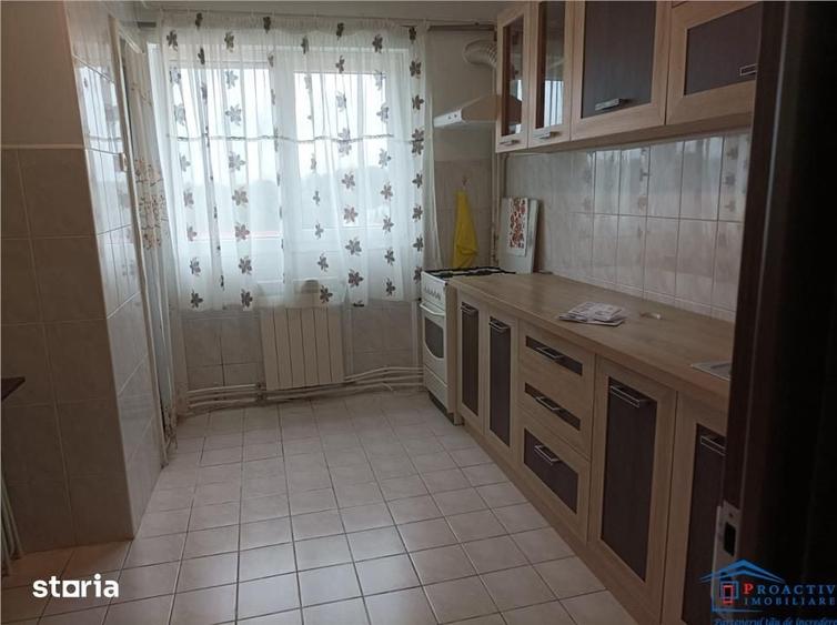 Apartament cu 2 camere semidecomandat în George Enescu