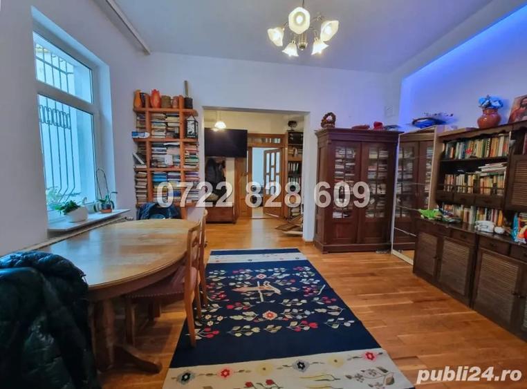 Casă cu 3 camere cu Teren 100 Mp în Central