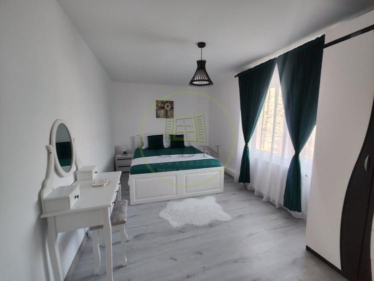 Casă individuală cu 6 camere cu Canalizare în Popoveni