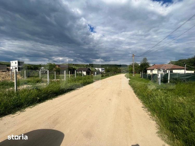 Teren de 800 mp, în Bucovăț