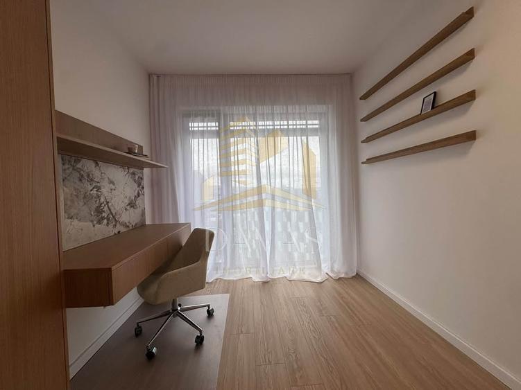 Apartament cu 2 camere semidecomandat, mobilat în Gară