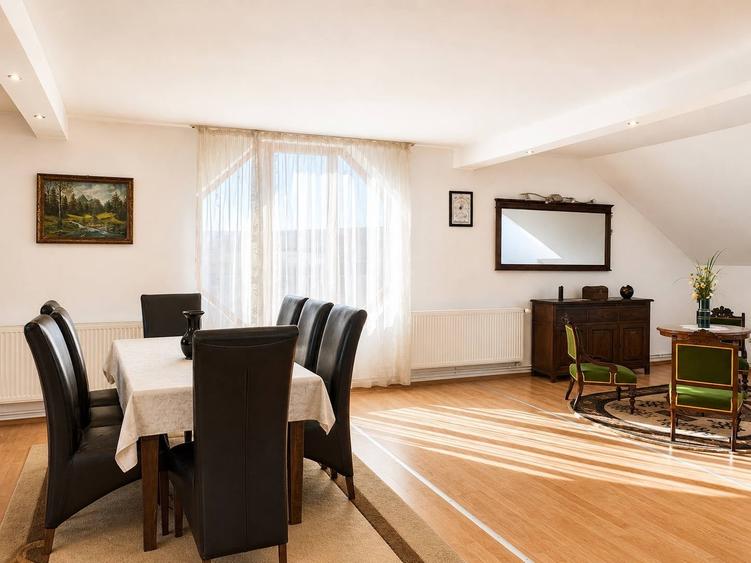 Apartament cu 5 camere decomandat, mobilat în Someșeni