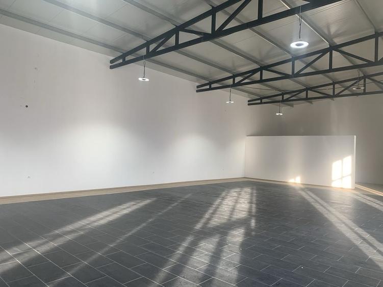 Spațiu comercial, de 450 mp, în Central