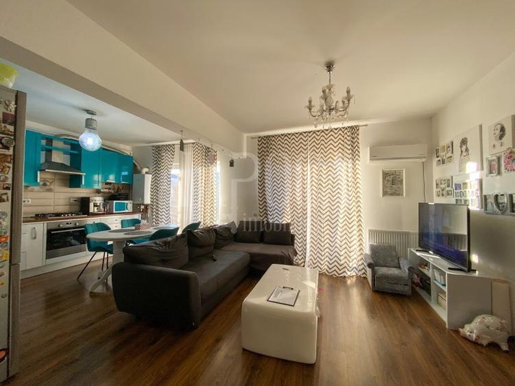 Apartament cu 3 camere semidecomandat în Florești — fotografia 1