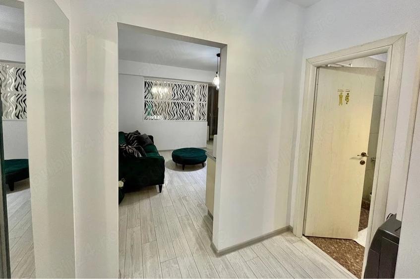 Garsonieră decomandată în Central