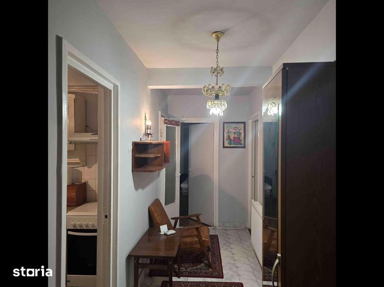 Apartament cu 3 camere în Progresul