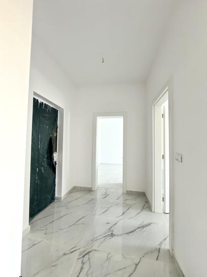 Apartament cu 2 camere decomandat în Giroc