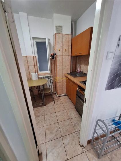 Apartament cu 2 camere semidecomandat în Ultracentral