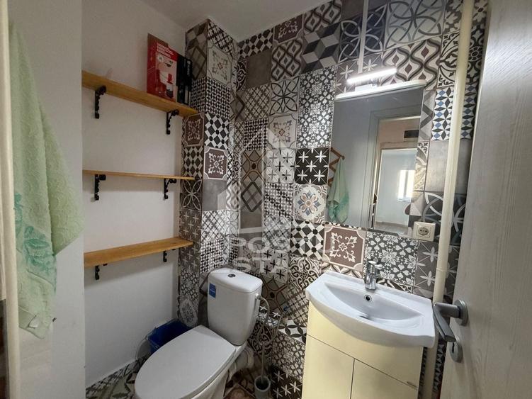 Apartament cu 3 camere decomandat în Aradului
