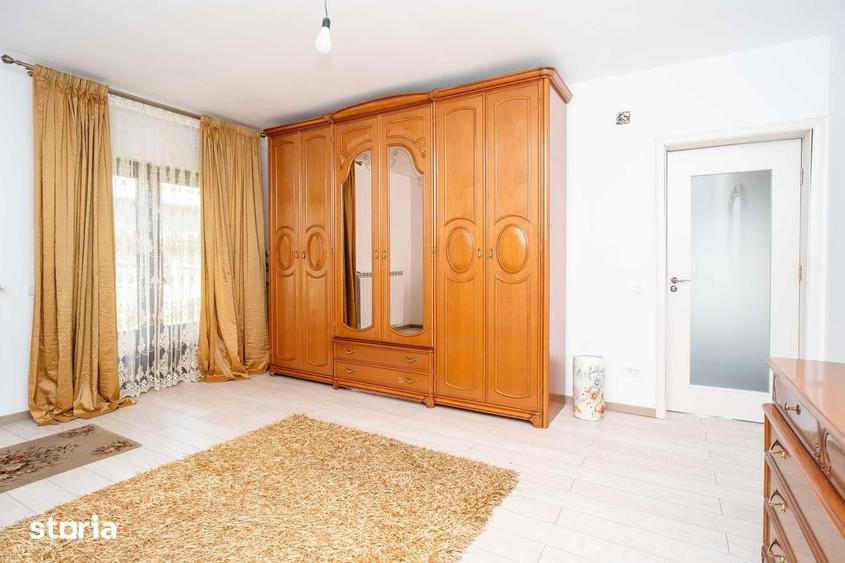 Casă cu 3 camere cu Teren 1000 Mp în Dobrovăț
