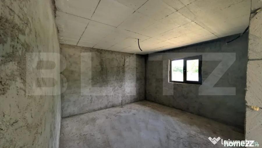Casă cu 3 camere cu Teren 400 Mp în Lazuri