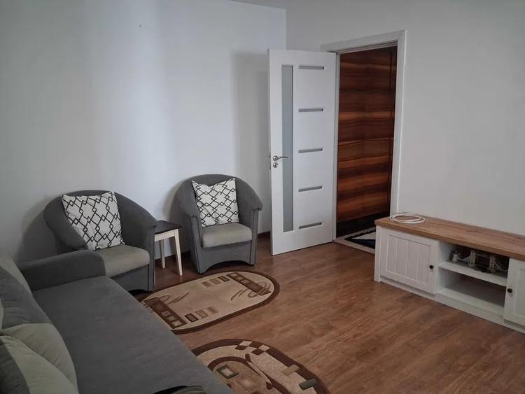 Apartament cu 2 camere semidecomandat, mobilat în Drumul Taberei