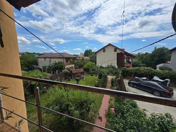 Casă individuală cu 4 camere cu Canalizare în Dobroești