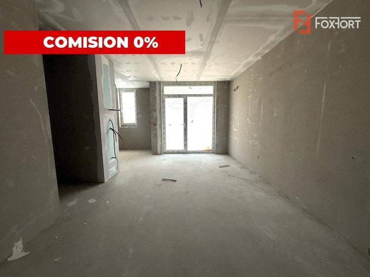 Apartament cu 3 camere decomandat în Aradului
