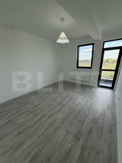 Casă individuală cu 4 camere cu Teren 425 Mp în Tomești