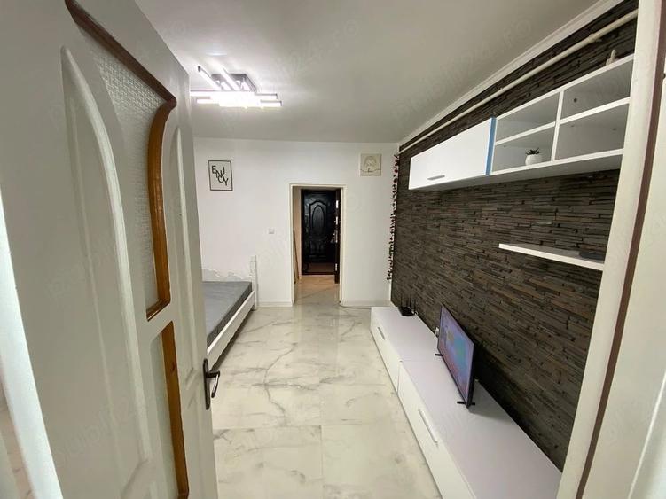 Garsonieră decomandată în Nord