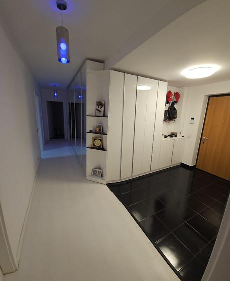 Apartament cu 3 camere decomandat în Doamna Ghica