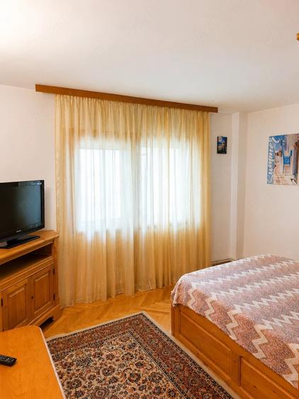 Apartament cu 3 camere decomandat în Unirii Nord