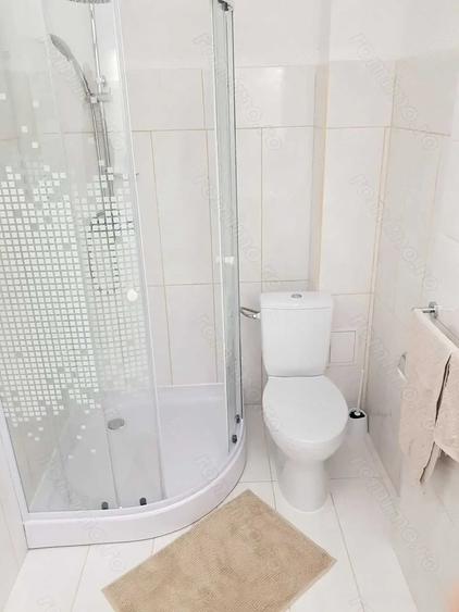 Apartament cu 2 camere semidecomandat în Sebastian