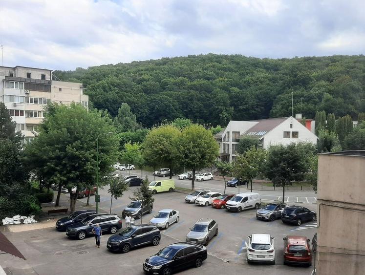 Brasov Vanzare 3 camere complet renovat zona pietonala Racadau - 9
