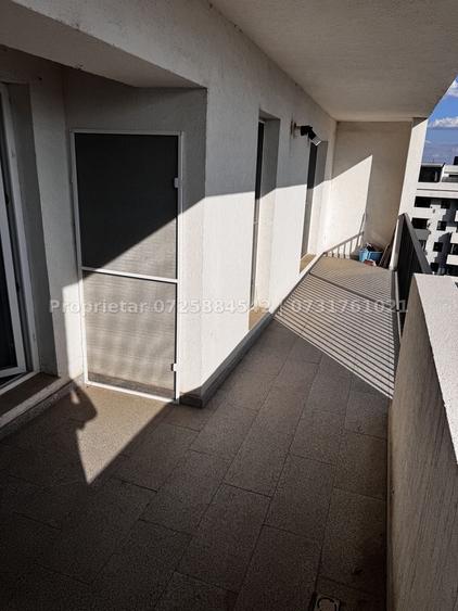 Apartament cu 2 camere decomandat în Titan