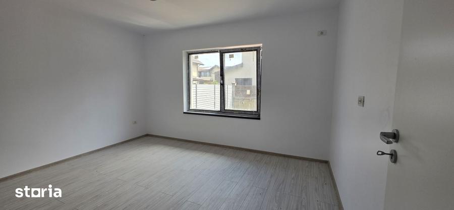 Casă cu 4 camere cu Teren 400 Mp în Domnești