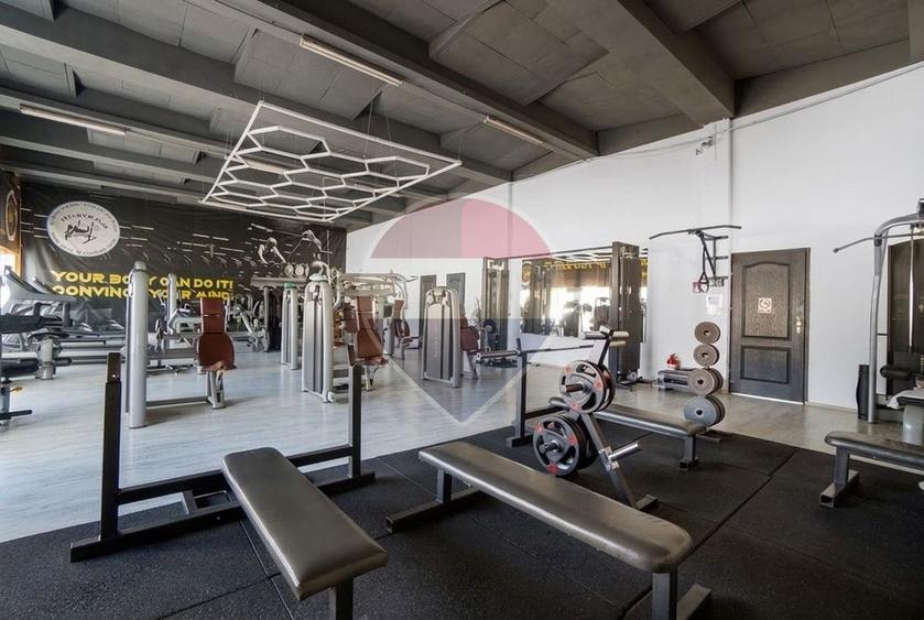 Spațiu comercial, de 1,000 mp, în Sud-Est