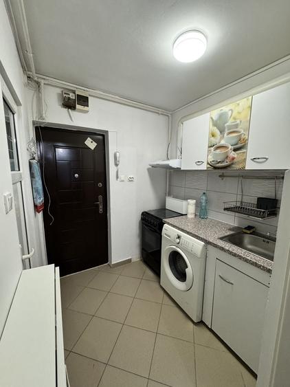 Garsonieră decomandată în Exterior Vest