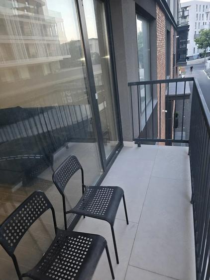 Apartament cu 2 camere decomandat în Străulești