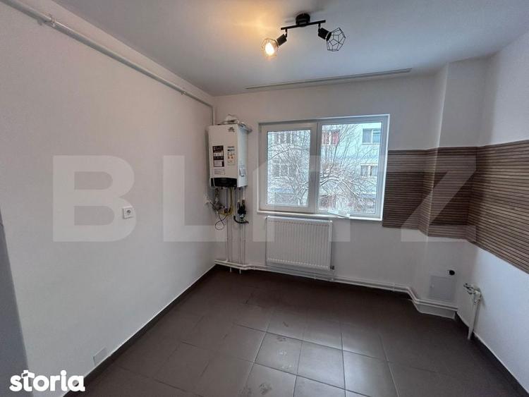 Apartament cu 3 camere, mobilat în Rovine