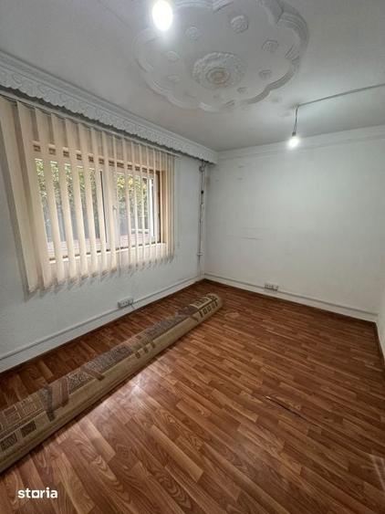 Spațiu comercial, de 50 mp, în Central