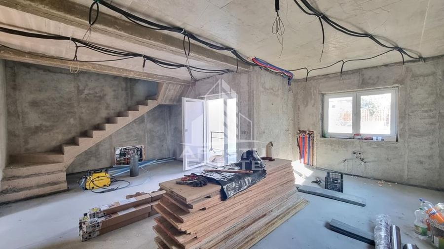 Casă cu 4 camere cu Teren 300 Mp în Giarmata