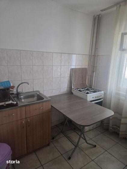 Apartament cu 2 camere decomandat în 1 Mai