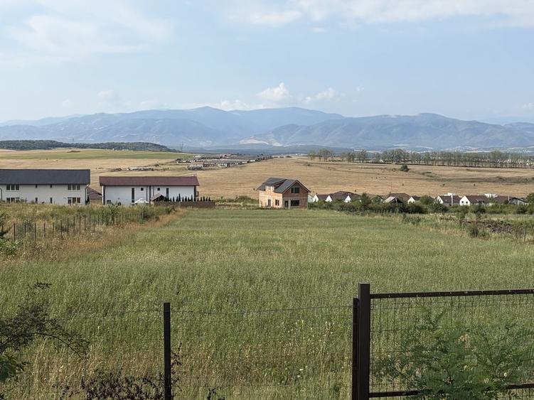 Casă cu 4 camere în Daia