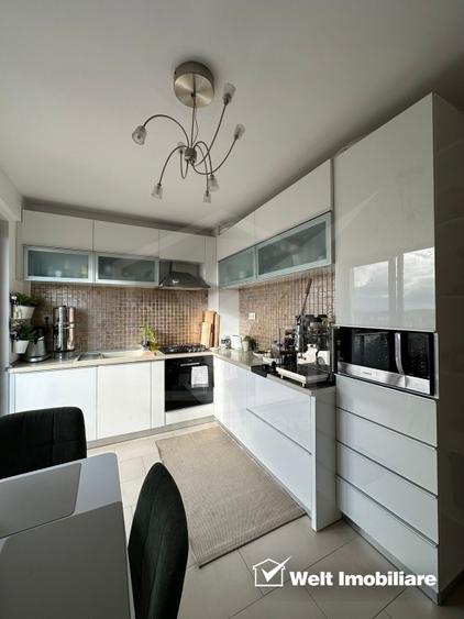 Apartament cu 3 camere semidecomandat, mobilat în Europa