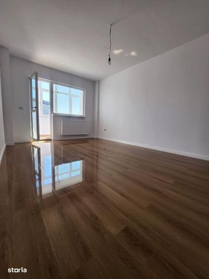 Apartament cu 3 camere decomandat în Mioriței