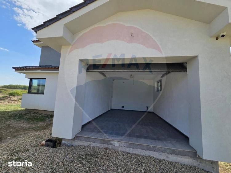 Casa deosebita cu 4 dormitoare in Oradea- Cihei - 13