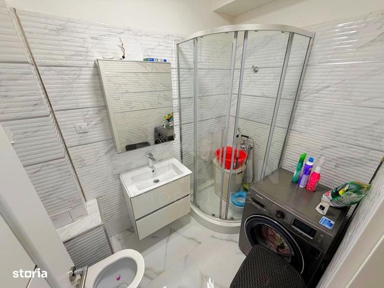 Apartament cu 4 camere în Craiovița Nouă