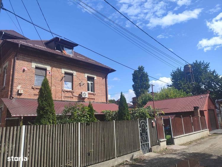 Casă cu 4 camere cu Teren 140 Mp în Exterior Vest