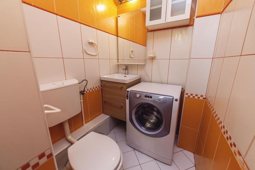 Apartament cu 3 camere decomandat, mobilat în Brâncoveanu