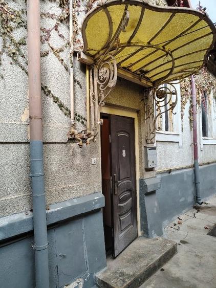 Casă cu 4 camere cu Canalizare în Cișmigiu