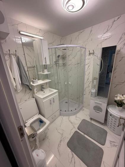 Apartament cu 2 camere decomandat în Exterior Vest