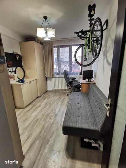 Apartament cu 3 camere semidecomandat, mobilat în Militari