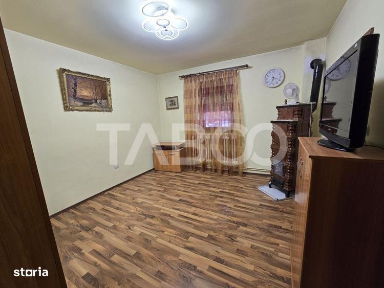 Casă cu 4 camere decomandat cu Teren 1310 Mp în Gușterița
