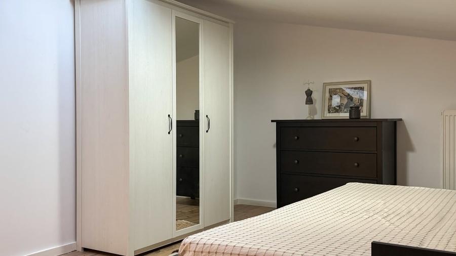 Apartament cu 2 camere semidecomandat, mobilat în Brâncoveanu