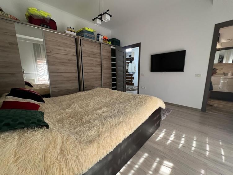 Apartament modern cu 3 camere și terasă, (optional  3 locuri parcare) -190.000 € - 14