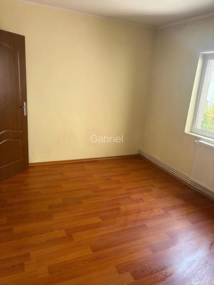 Vand apartament 2 camere unirii sud
