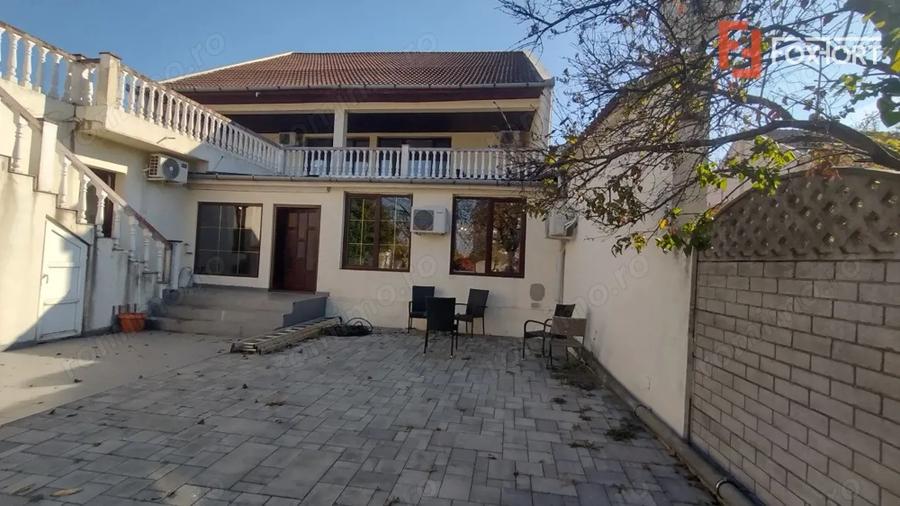 Casă cu 6 camere cu Teren 788 Mp în Bucovina