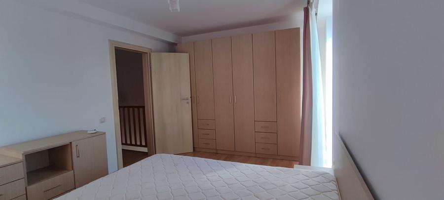 Duplex cu 4 camere cu Canalizare în Prelungirea Ghencea